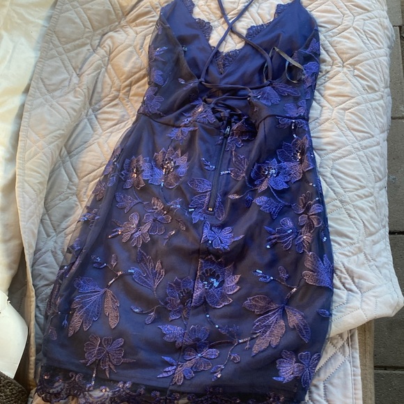 Party dress - Picture 2 of 6